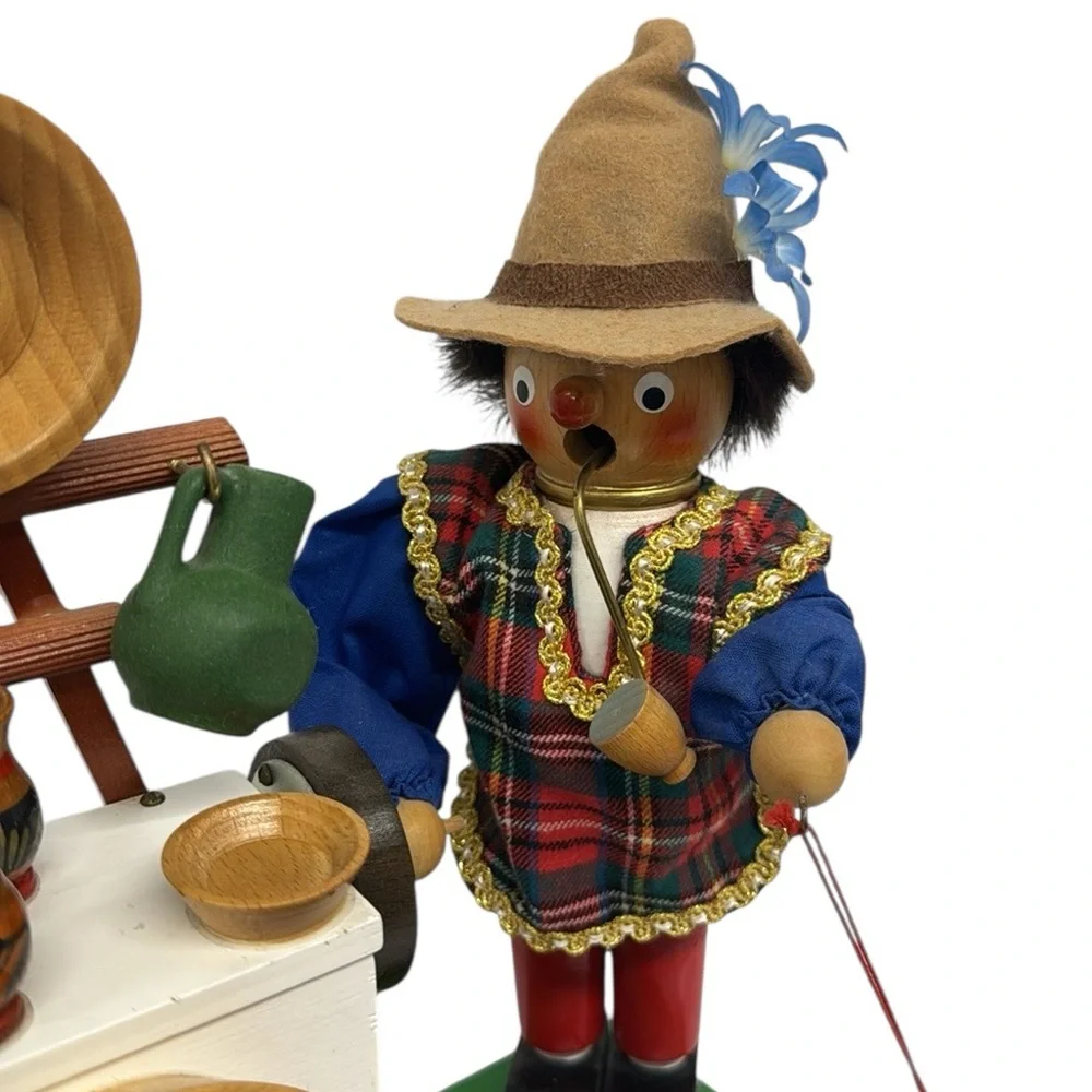 VTG Steinbach Volkskunst SMOKER German Musical Food Pottery Peddler Nutcracker